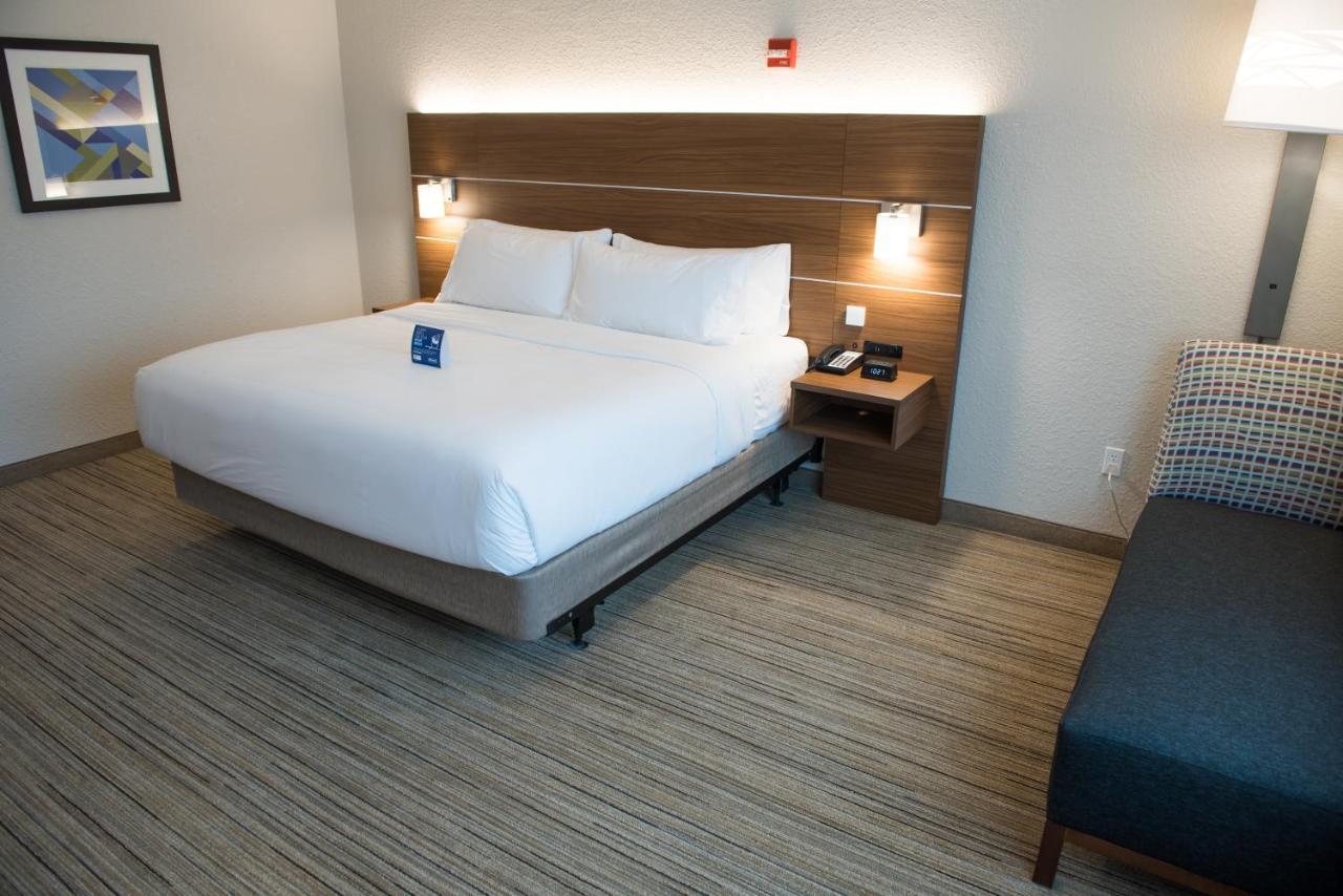 Holiday Inn Express & Suites - Merrillville By Ihg Екстер'єр фото