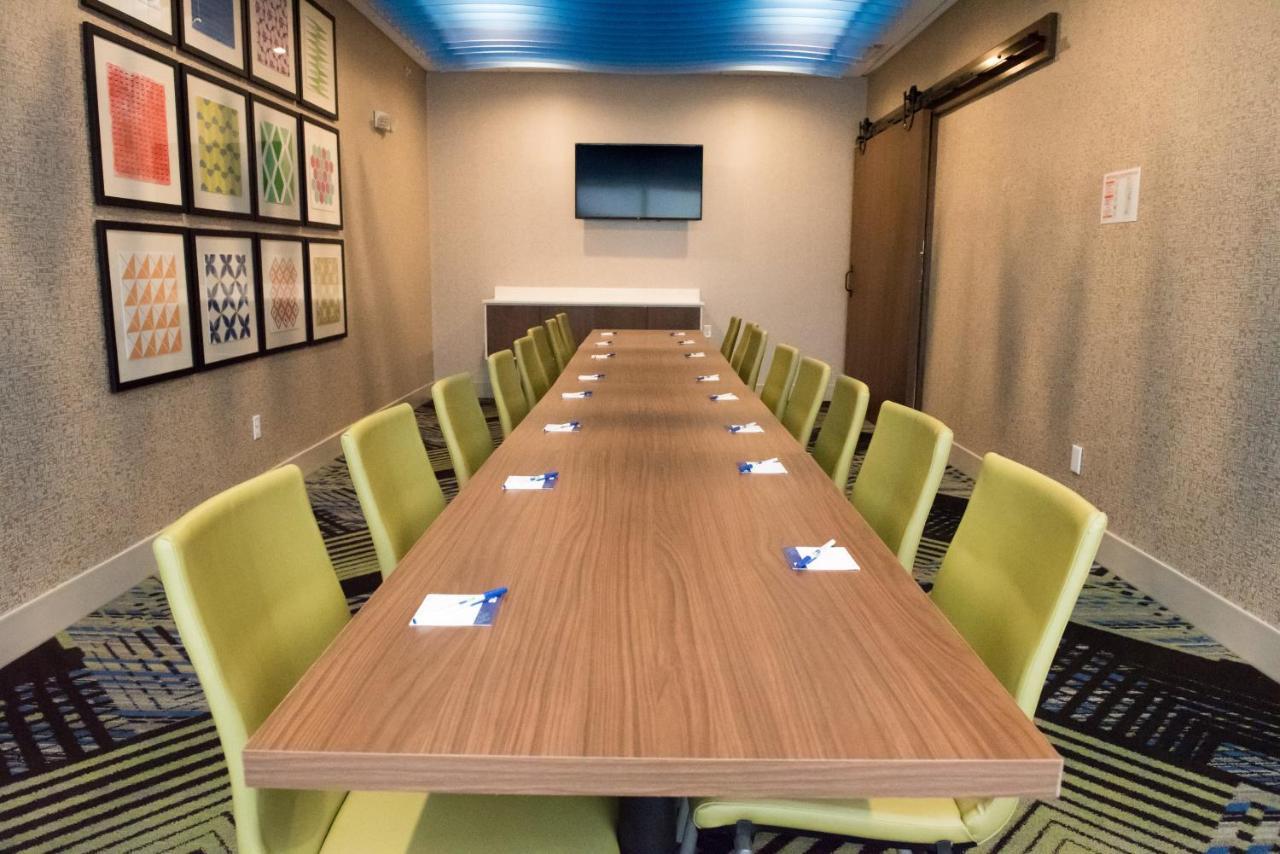 Holiday Inn Express & Suites - Merrillville By Ihg Екстер'єр фото